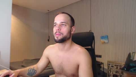 Snapshot of sandro_best chatting on 3, 3, 2025 DeAlex online show from 3, 3, 2025