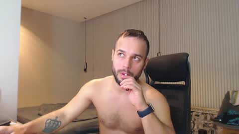 Snapshot of sandro_best chatting on 3, 3, 2025 DeAlex online show from 3, 3, 2025