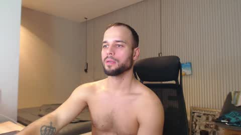 Snapshot of sandro_best chatting on 3, 3, 2025 DeAlex online show from 3, 3, 2025