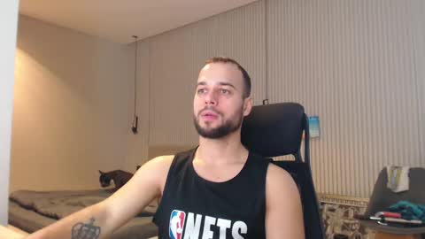 Snapshot of sandro_best chatting on 5, 3, 2025 DeAlex online show from 5, 3, 2025