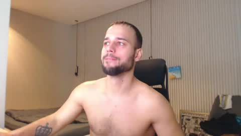 Snapshot of sandro_best chatting on 5, 3, 2025 DeAlex online show from 5, 3, 2025