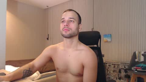 Snapshot of sandro_best chatting on 7, 3, 2025 DeAlex online show from 7, 3, 2025