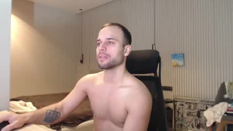 Snapshot of sandro_best chatting on 9, 3, 2025 DeAlex online show from 9, 3, 2025