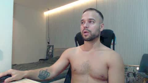 Snapshot of sandro_best chatting on 22, 9, 2025 DeAlex online show from 22, 9, 2025