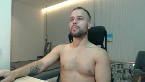 Snapshot of sandro_best chatting on 24, 9, 2025 DeAlex online show from 24, 9, 2025