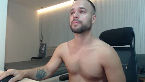 Snapshot of sandro_best chatting on 25, 9, 2025 DeAlex online show from 25, 9, 2025