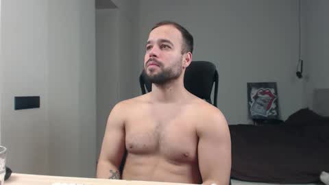 Snapshot of sandro_best chatting on 1, 5, 2026 DeAlex online show from 1, 5, 2026