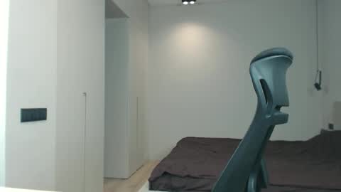 Snapshot of sandro_best chatting on 28, 5, 2026 DeAlex online show from 28, 5, 2026