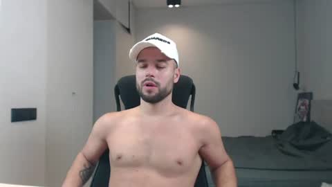 Snapshot of sandro_best chatting on 22, 6, 2026 DeAlex online show from 22, 6, 2026