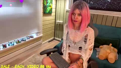 Sandy and Chris online show from 8, 2, 2026