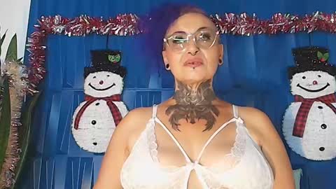 Snapshot of sandyrosee_ chatting on 9, 12, 2024 Sandy Rose online show from 9, 12, 2024
