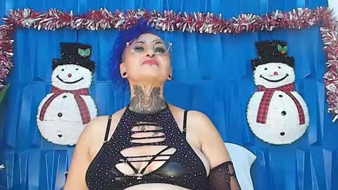 Snapshot of sandyrosee_ chatting on 15, 12, 2024 Sandy Rose online show from 15, 12, 2024