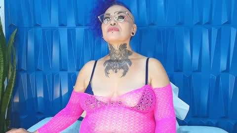 Snapshot of sandyrosee_ chatting on 1, 1, 2025 Sandy Rose online show from 1, 1, 2025