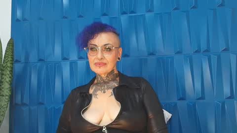Snapshot of sandyrosee_ chatting on 11, 2, 2025 Sandy Rose online show from 11, 2, 2025