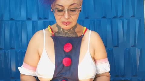 Snapshot of sandyrosee_ chatting on 13, 2, 2025 Sandy Rose online show from 13, 2, 2025