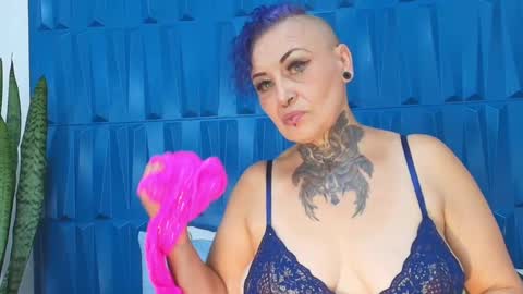 Snapshot of sandyrosee_ chatting on 16, 2, 2025 Sandy Rose online show from 16, 2, 2025