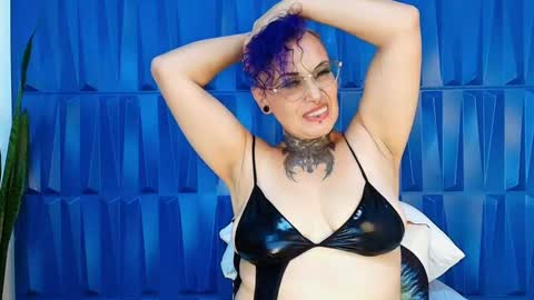 Snapshot of sandyrosee_ chatting on 18, 2, 2025 Sandy Rose online show from 18, 2, 2025