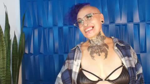 Snapshot of sandyrosee_ chatting on 19, 2, 2025 Sandy Rose online show from 19, 2, 2025