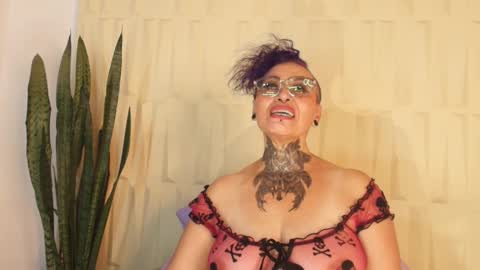Snapshot of sandyrosee_ chatting on 3, 3, 2025 Sandy Rose online show from 3, 3, 2025