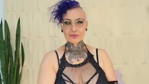 Snapshot of sandyrosee_ chatting on 6, 3, 2025 Sandy Rose online show from 6, 3, 2025