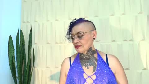 Snapshot of sandyrosee_ chatting on 11, 3, 2025 Sandy Rose online show from 11, 3, 2025