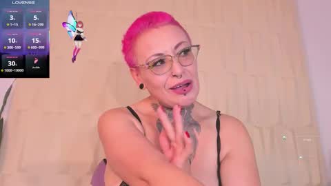 Snapshot of sandyrosee_ chatting on 10, 10, 2025 Sandy Rose online show from 10, 10, 2025