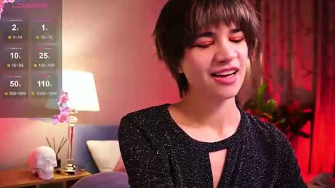 Snapshot of sandzu_ chatting on 7, 11, 2025 Viola online show from 7, 11, 2025