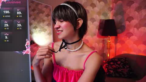 Snapshot of sandzu_ chatting on 14, 11, 2025 Viola online show from 14, 11, 2025