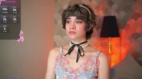 Snapshot of sandzu_ chatting on 13, 12, 2025 Viola online show from 13, 12, 2025