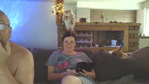 Snapshot of sanroom chatting on 30, 11, 2025 sanroom online show from 30, 11, 2025