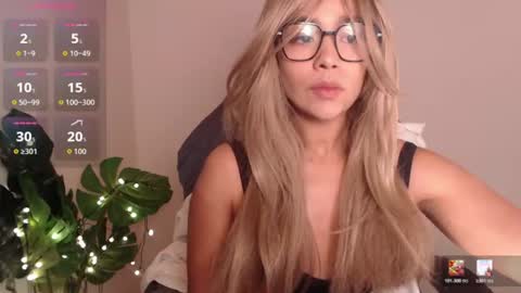 Snapshot of santal_oli chatting on 9, 6, 2026 secret online show from 9, 6, 2026