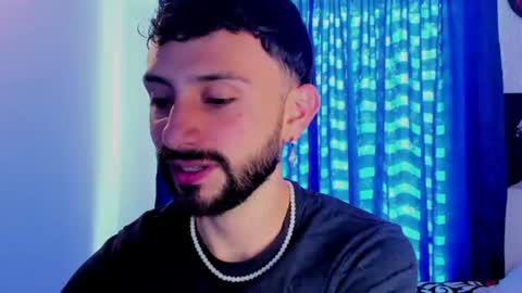 Snapshot of santi_mateo chatting on 8, 7, 2026 Santi online show from 8, 7, 2026