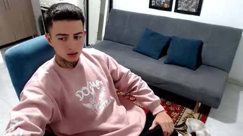 Snapshot of santi_ss chatting on 22, 12, 2025 santi_ss online show from 22, 12, 2025