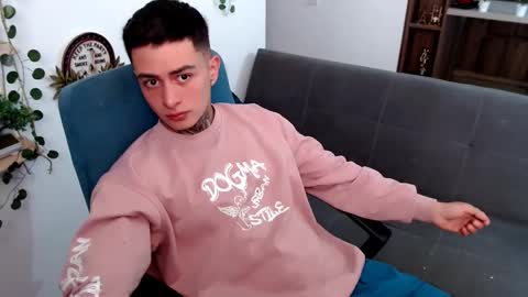 Snapshot of santi_ss chatting on 18, 3, 2026 santi_ss online show from 18, 3, 2026