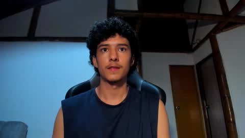 santi_twink19 online show from 28, 2, 2026