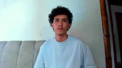 santi_twink19 online show from 14, 6, 2026