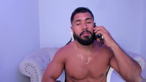 santiago_huntt online show from 27, 10, 2025