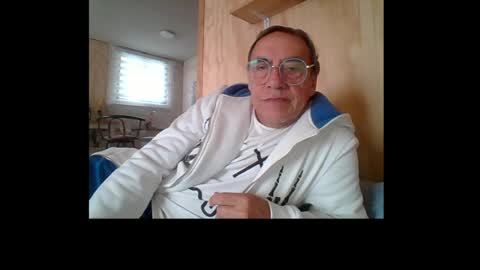 santiago_n online show from 9, 6, 2026