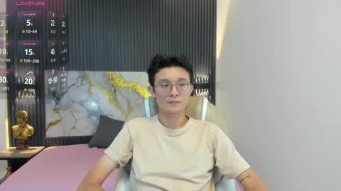 santiago_russo18 online show from 7, 11, 2025