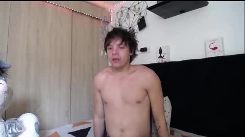 Santii online show from 11, 2, 2026