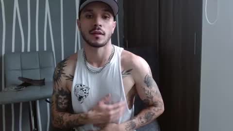 Santy Torres online show from 28, 2, 2026