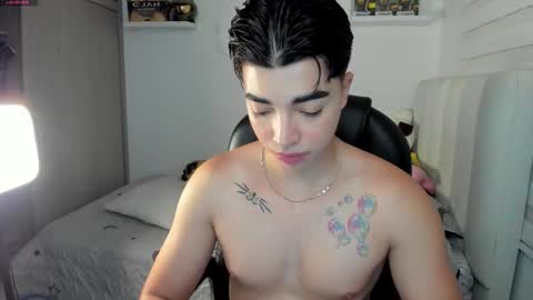 Mr. Santiago online show from 5, 12, 2025