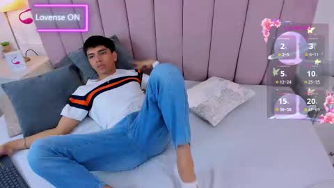 Santiago Carrington online show from 11, 3, 2026