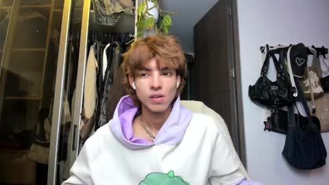 kitty online show from 4, 2, 2025