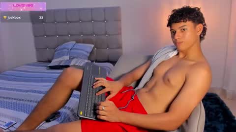 Snapshot of santy_stump chatting on 6, 10, 2025 santy_stump online show from 6, 10, 2025