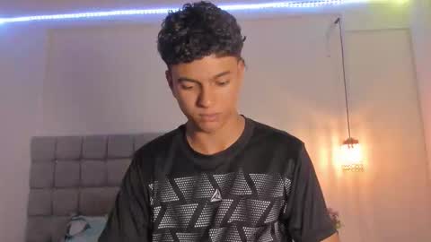 Snapshot of santy_stump chatting on 30, 11, 2025 santy_stump online show from 30, 11, 2025