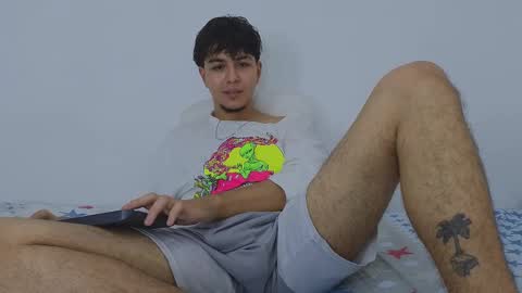 Snapshot of santybig18 chatting on 4, 3, 2025 santybig18 online show from 4, 3, 2025