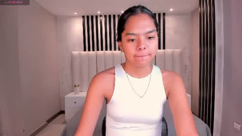 Saphira James online show from 27, 6, 2026