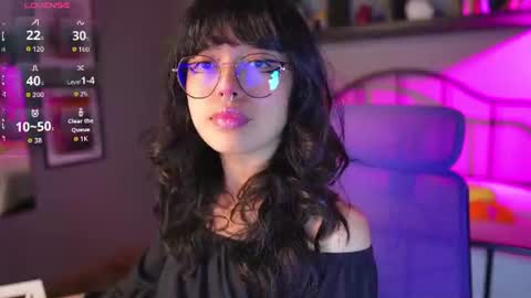Snapshot of saphyralux chatting on 14, 7, 2026 saphyralux online show from 14, 7, 2026