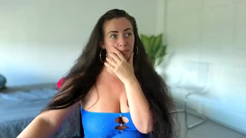 Snapshot of sapphir3xoxo chatting on 16, 9, 2025 sapphir3xoxo online show from 16, 9, 2025